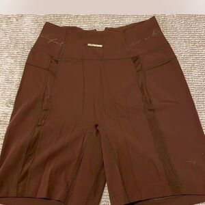 Gymshark Brown Bike Shorts with High Waist and Smooth Fabric